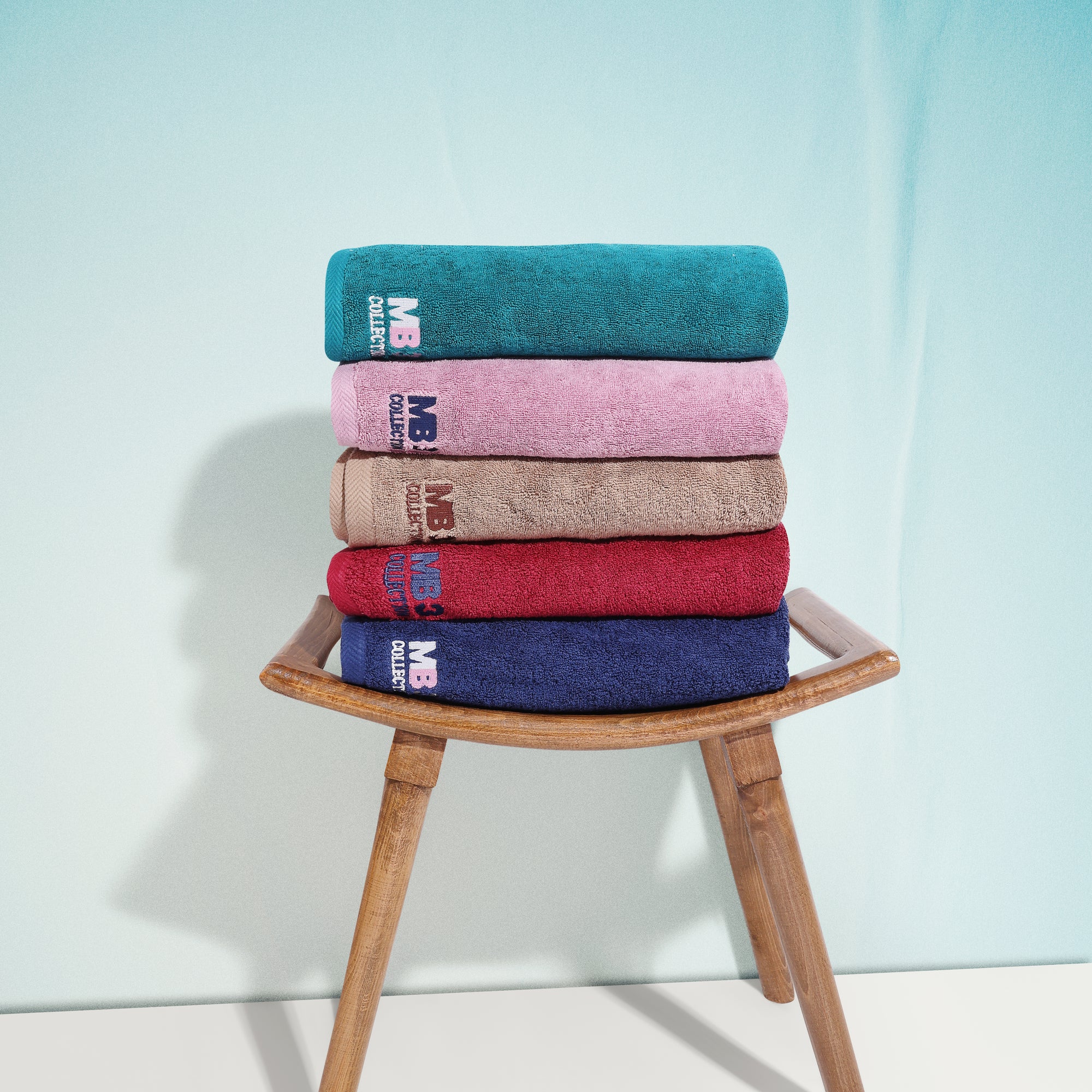 فوطة بحجم وسط مقاس ( 50*100 )  لون كافيه